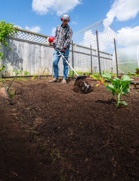 umc435-product-page-hero-mobile-1600x2080-v2-min